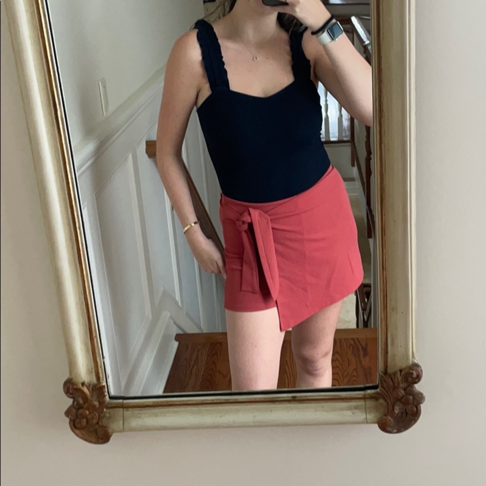Red skort nwt